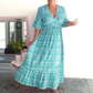 🌸 Eleganța simplă: Rochie florală plus size cu decolteu în V 👗